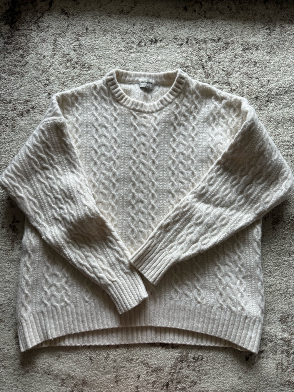 Aritzia / Sunday best sweater